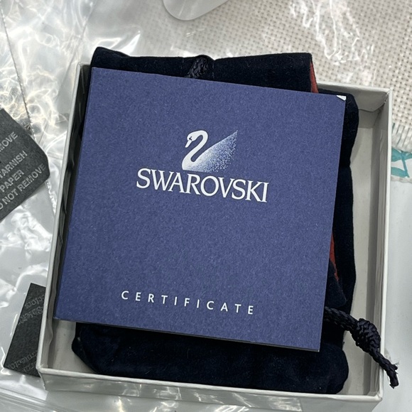 Genuine Vintage Swarovski 14-16” Adjustable Necklace with Original Box - Picture 4 of 13